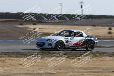 media/Nov-17-2024-CalClub SCCA (Sun) [[5252d9c58e]]/Around the Pits/